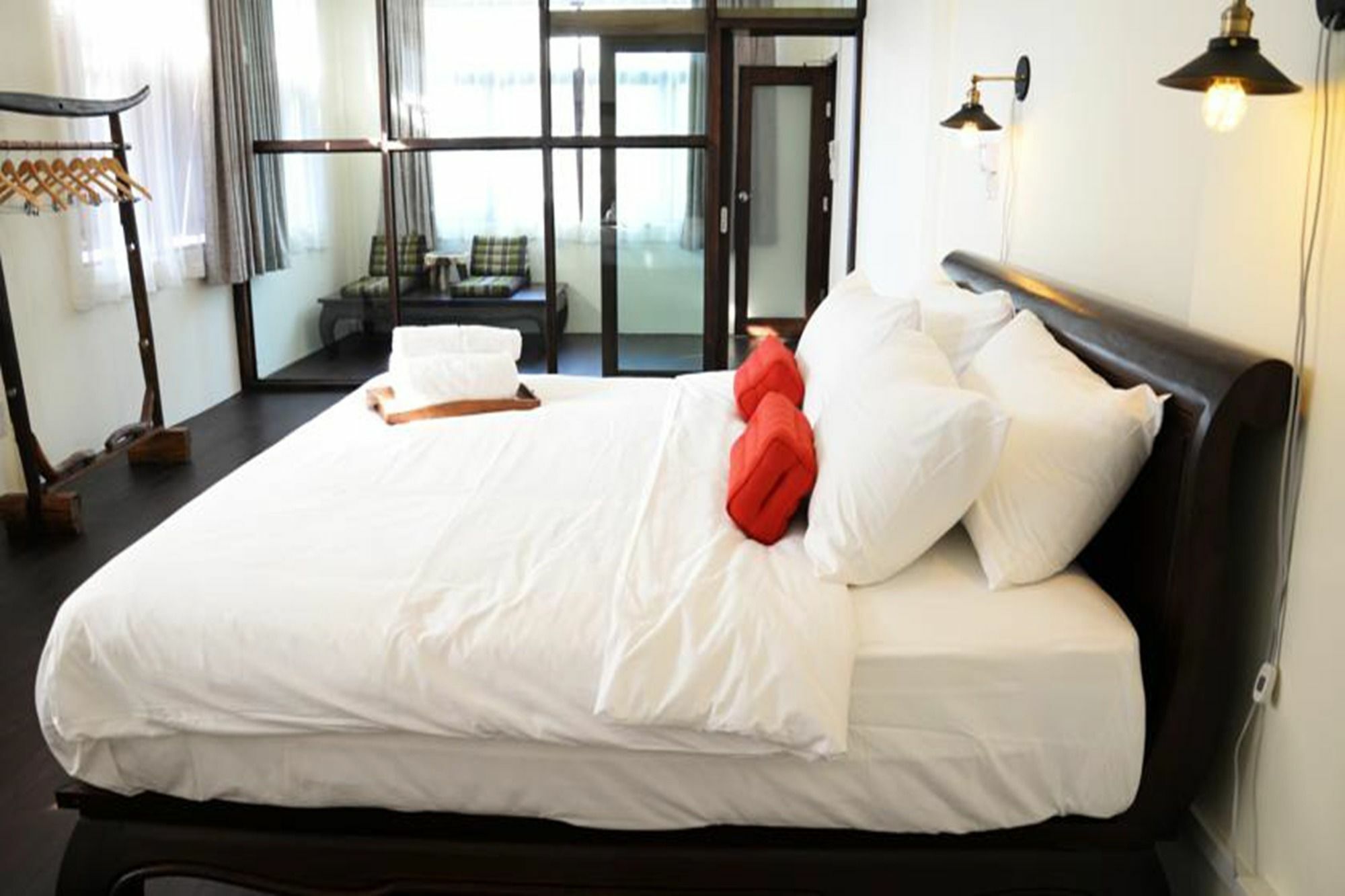 นาวา ศรัญ Hotel เชียงใหม่ ภายนอก รูปภาพ